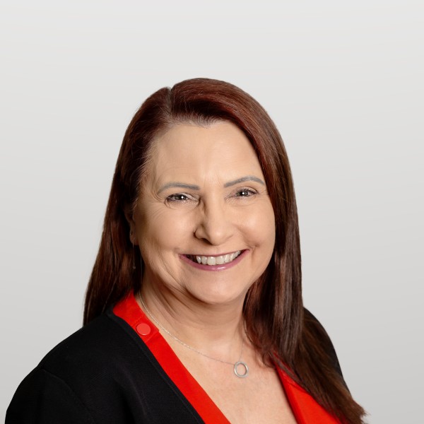 Michelle Dunstan Headshot